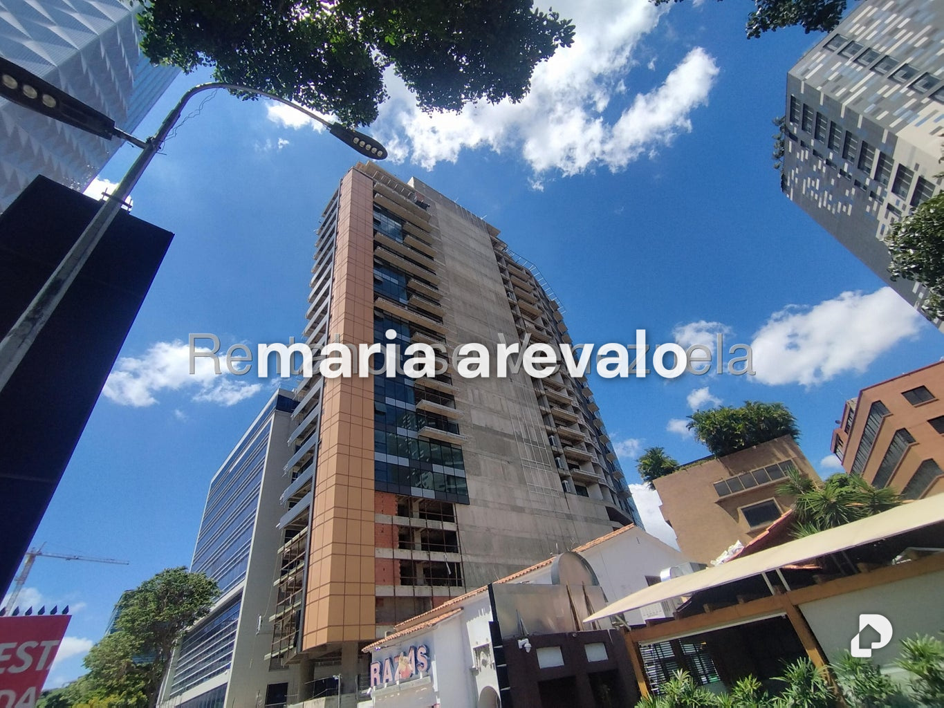 Apartamento en Las Mercedes, Caracas – 1