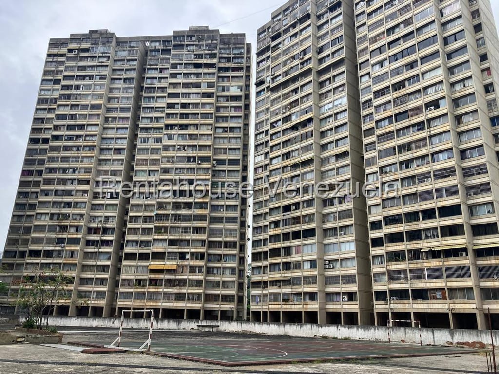 Apartamento en Bello Monte, Caracas - 1