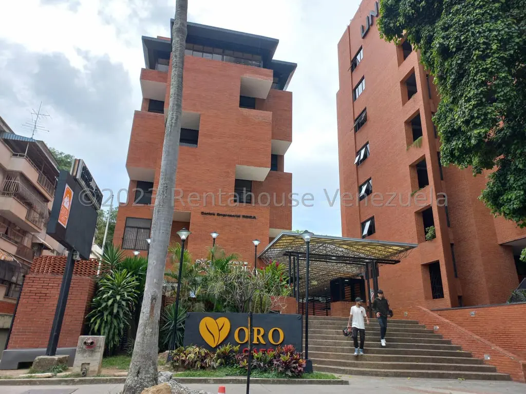Oficina en Las Mercedes, Caracas - 1