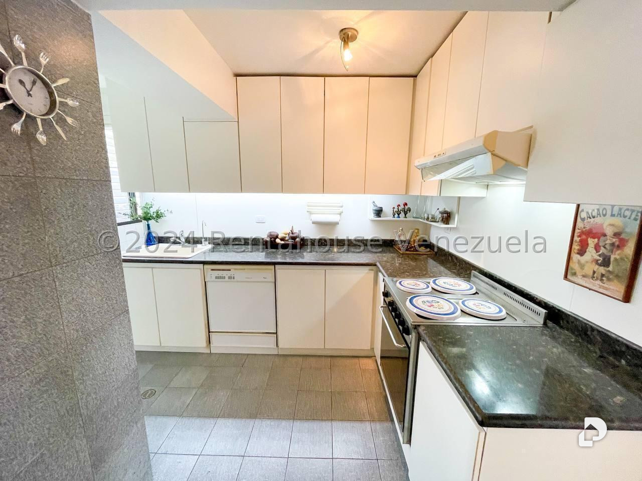 Apartamento en Los Naranjos (del Cafetal), Caracas – 16