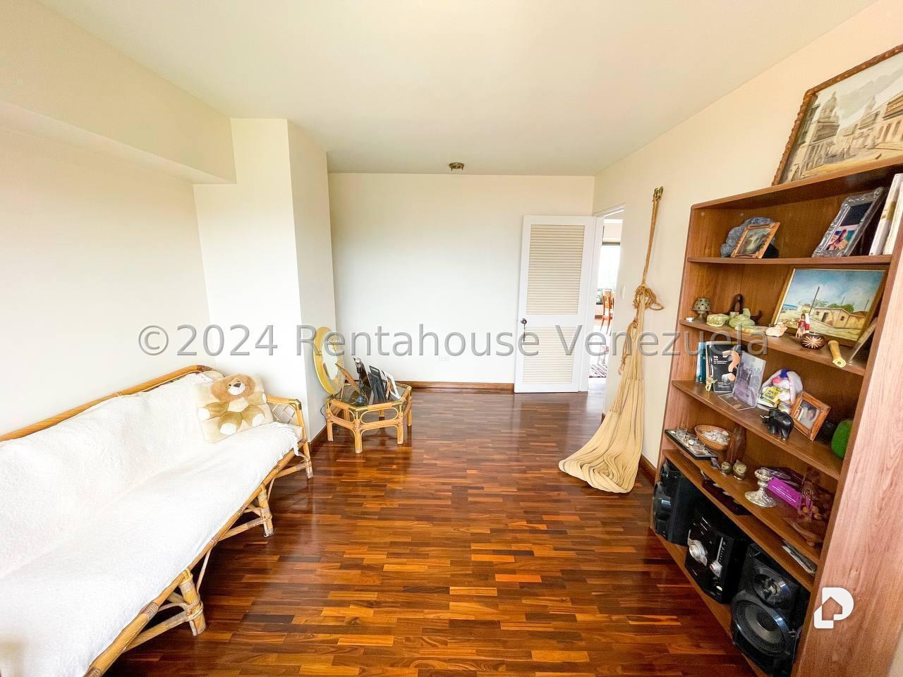 Apartamento en Los Naranjos (del Cafetal), Caracas – 23