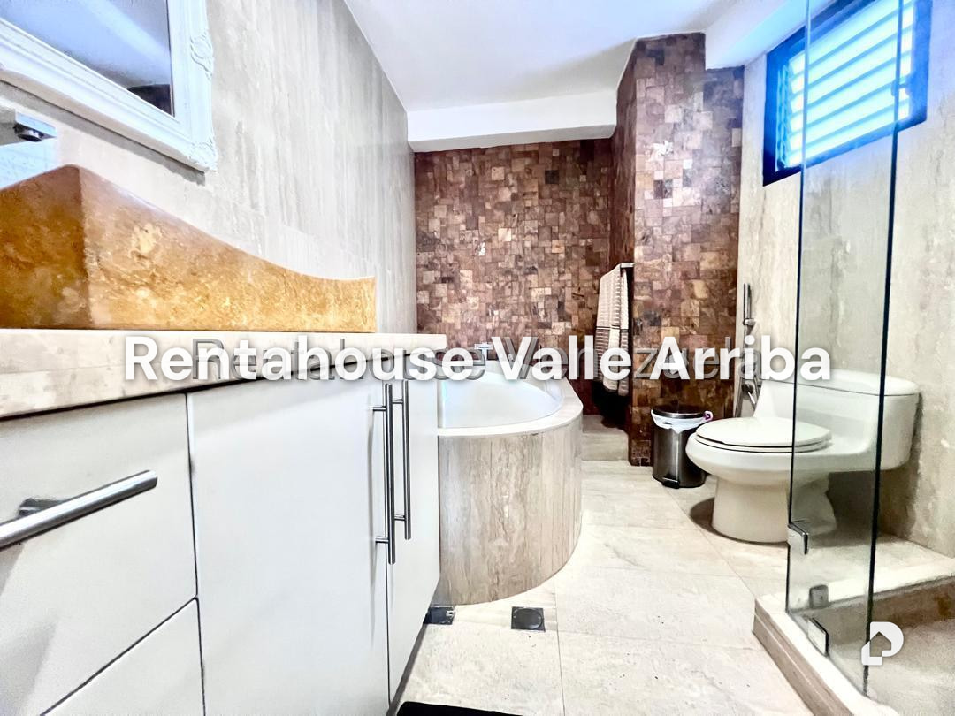 Apartamento en Colinas de Valle Arriba, Caracas