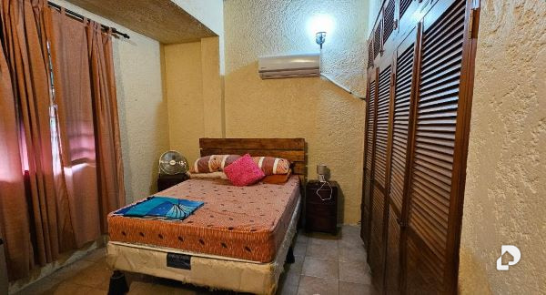 House in La Lagunita, Caracas – 17