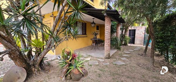 House in La Lagunita, Caracas – 2
