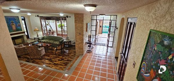 House in La Lagunita, Caracas – 5