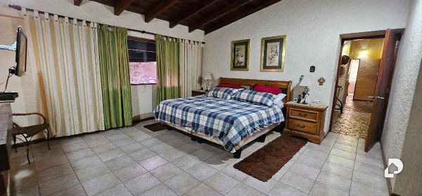 House in La Lagunita, Caracas – 21