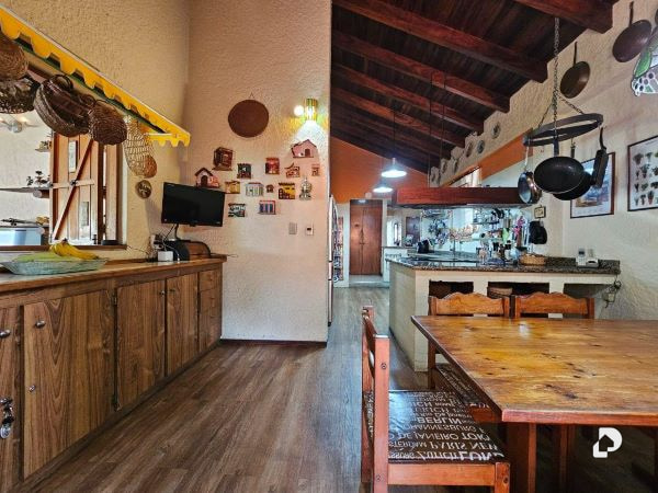 House in La Lagunita, Caracas – 15