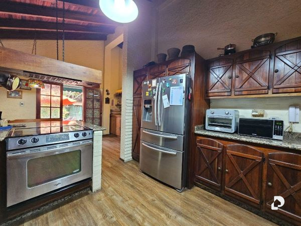 House in La Lagunita, Caracas – 12