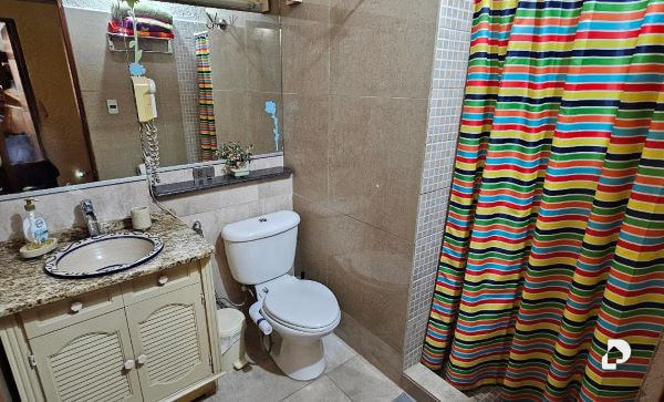 House in La Lagunita, Caracas – 22