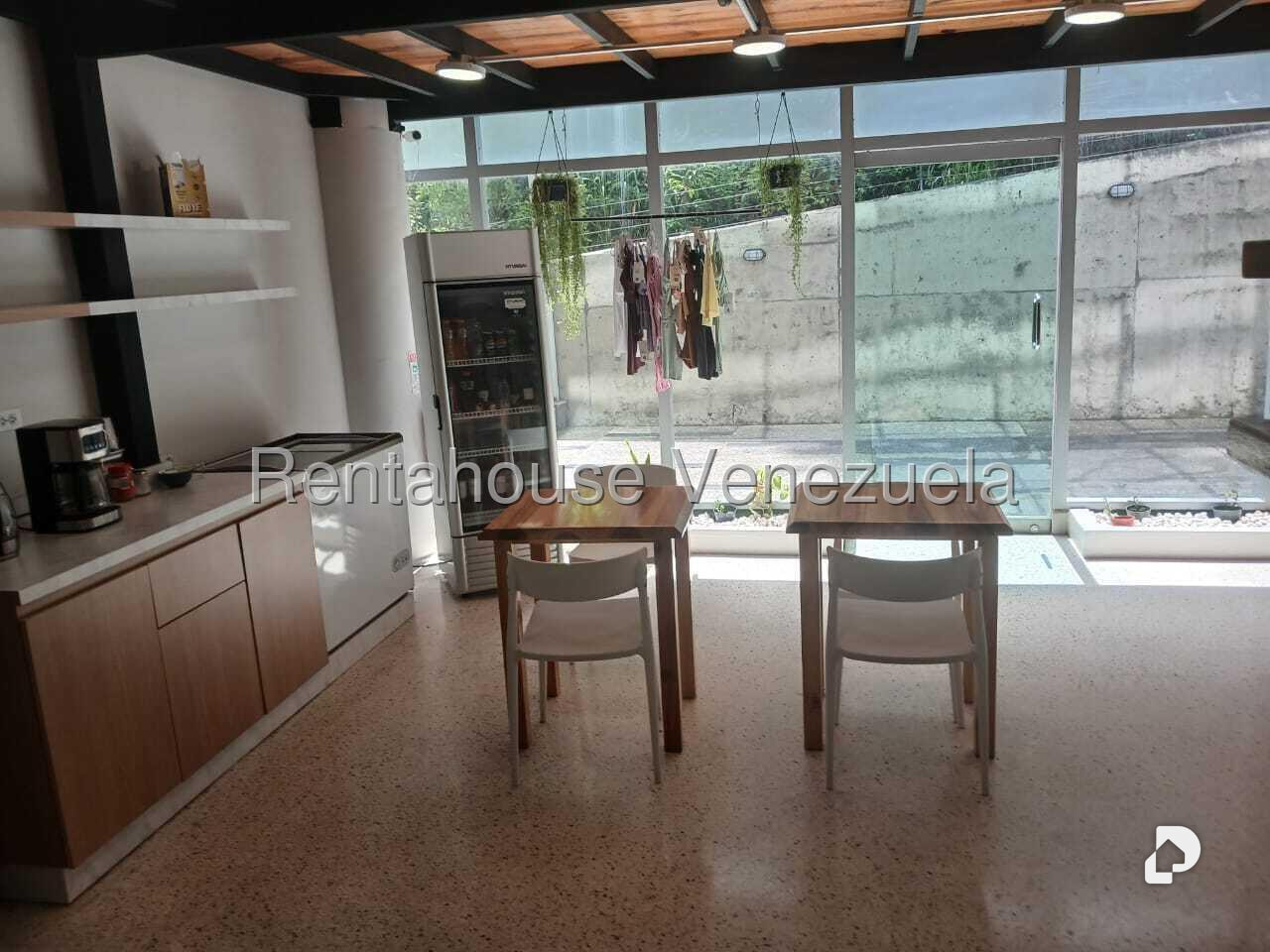 Local comercial en La Trinidad, Caracas – 11