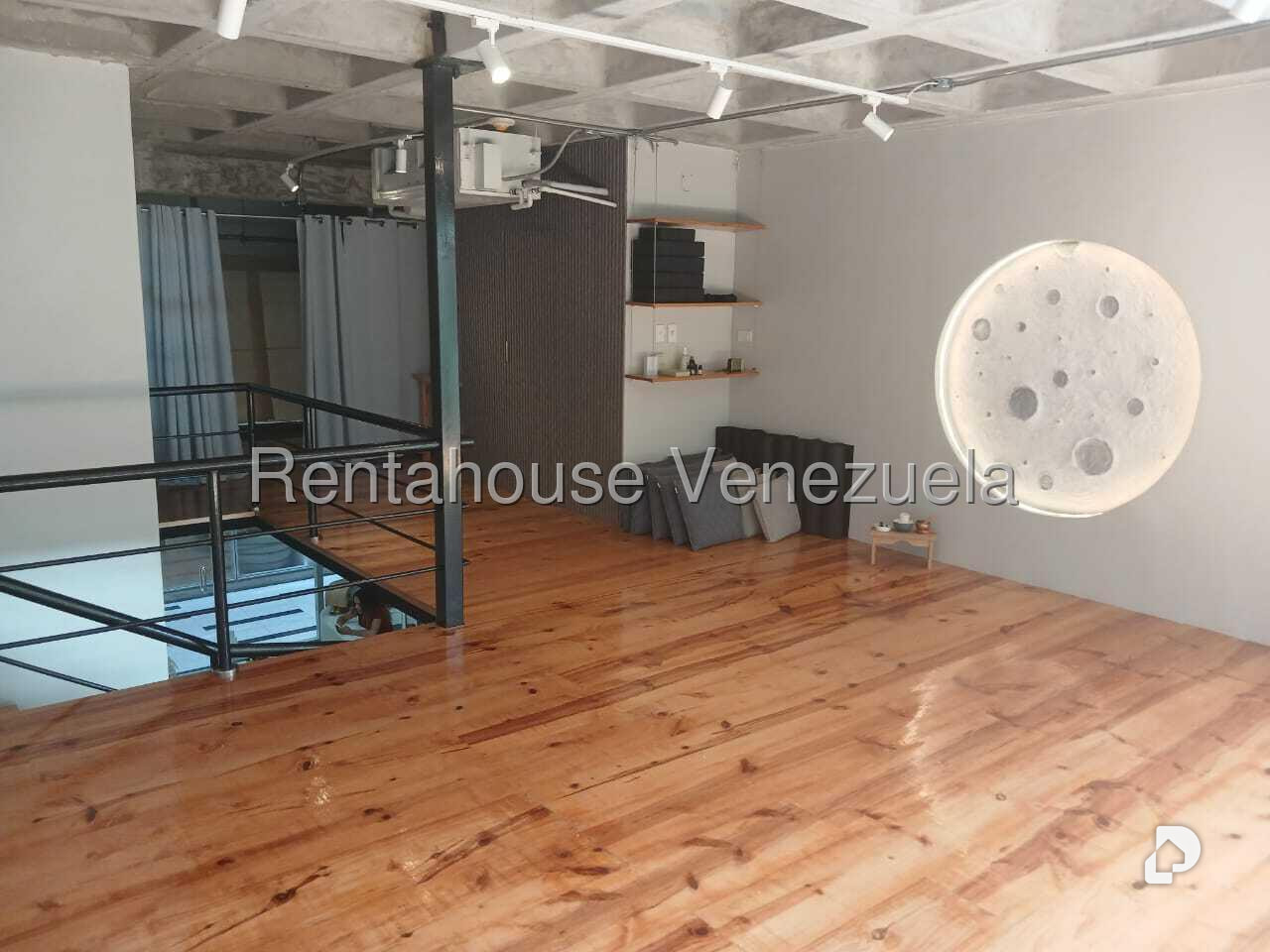 Local comercial en La Trinidad, Caracas – 22