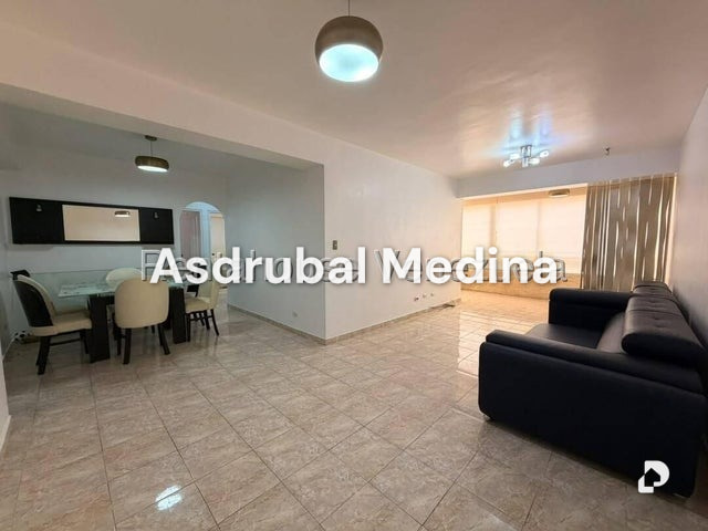 Apartamento en Parroquia San Bernardino, Caracas – 2