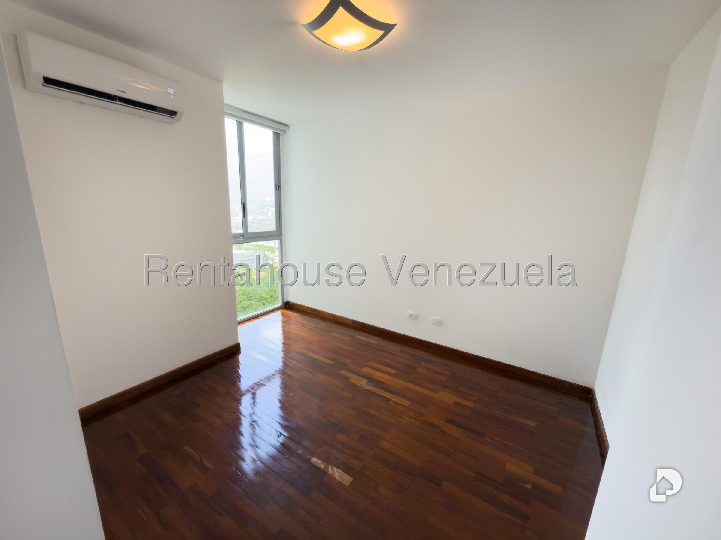 Apartamento en Lomas de Las Mercedes, Caracas