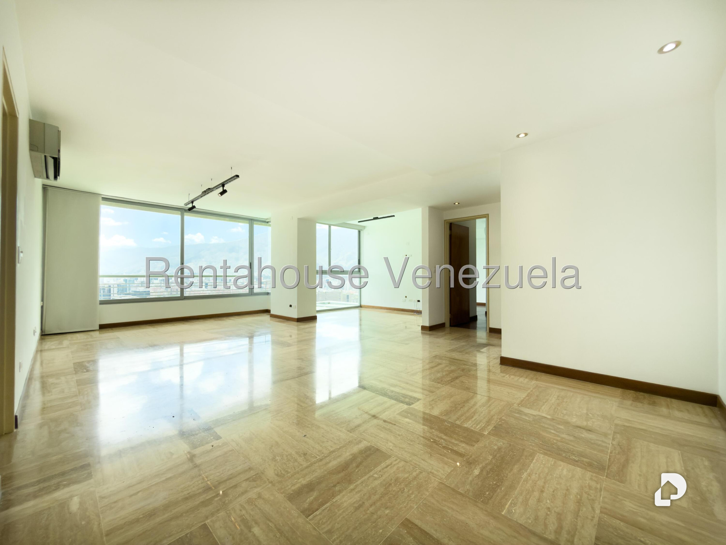 Apartamento en Lomas de Las Mercedes, Caracas