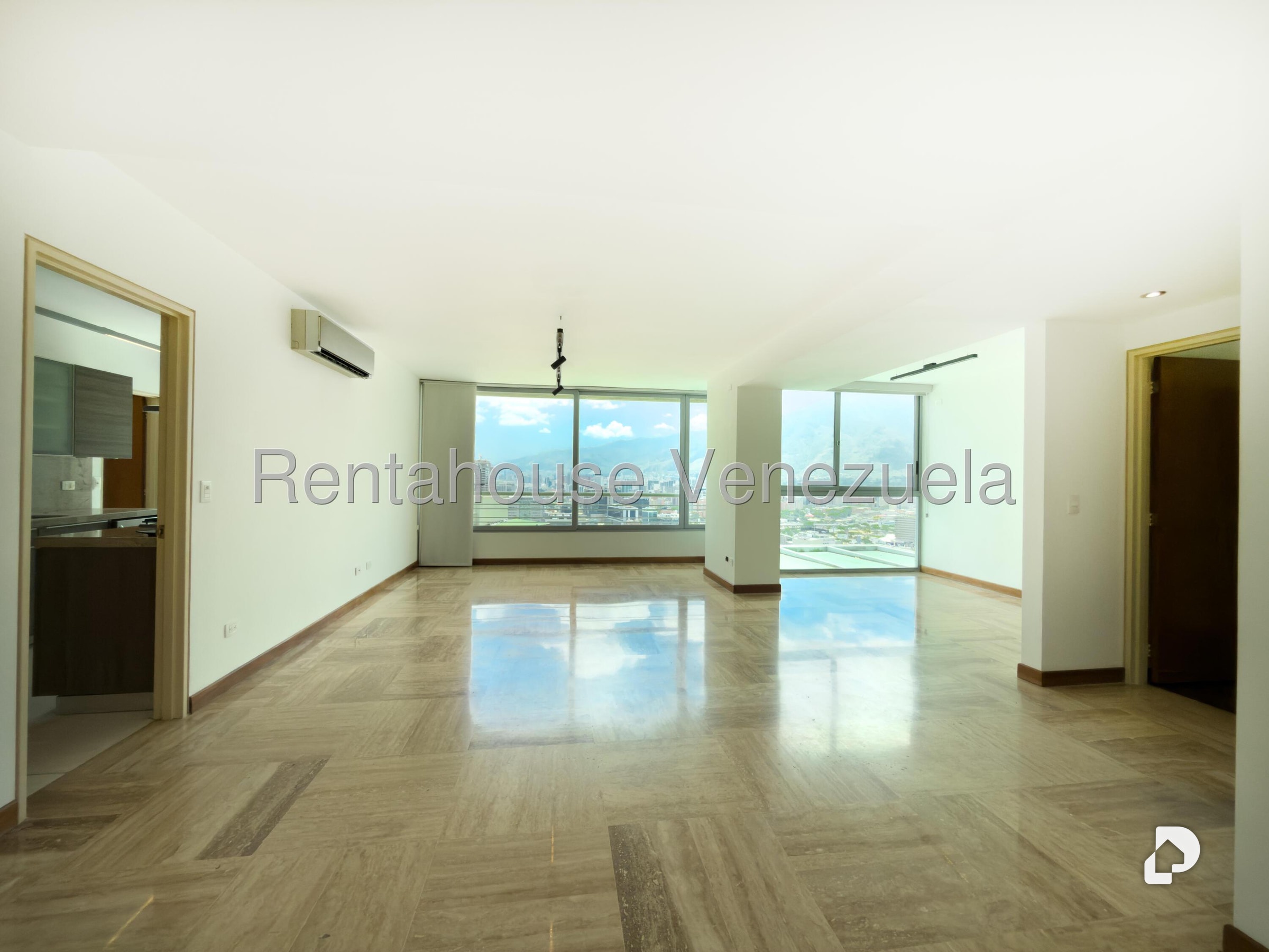Apartamento en Lomas de Las Mercedes, Caracas
