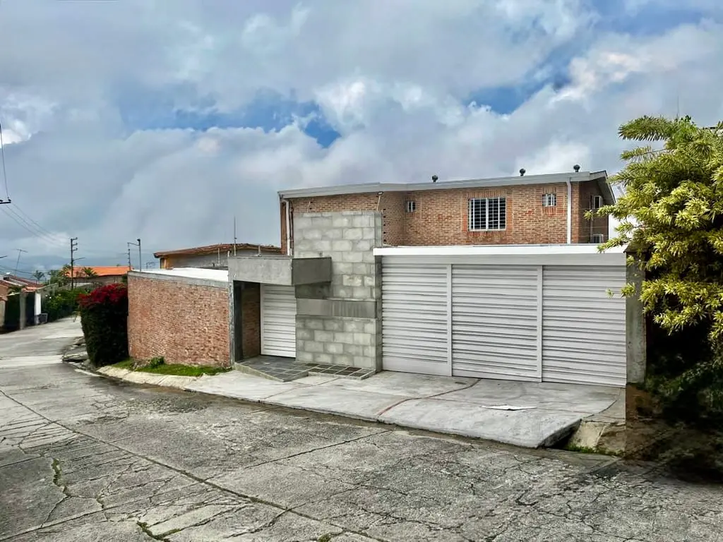 Casa en Los Guayabitos, Caracas - 1