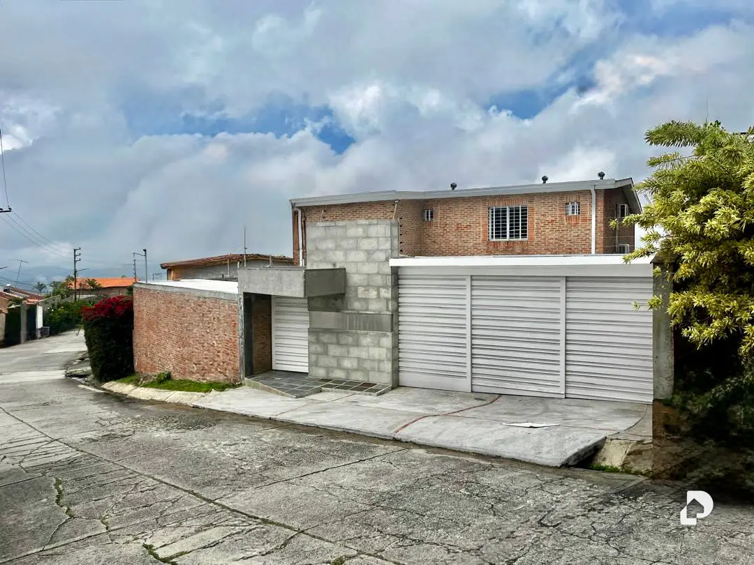 Casa en Los Guayabitos, Caracas – 1