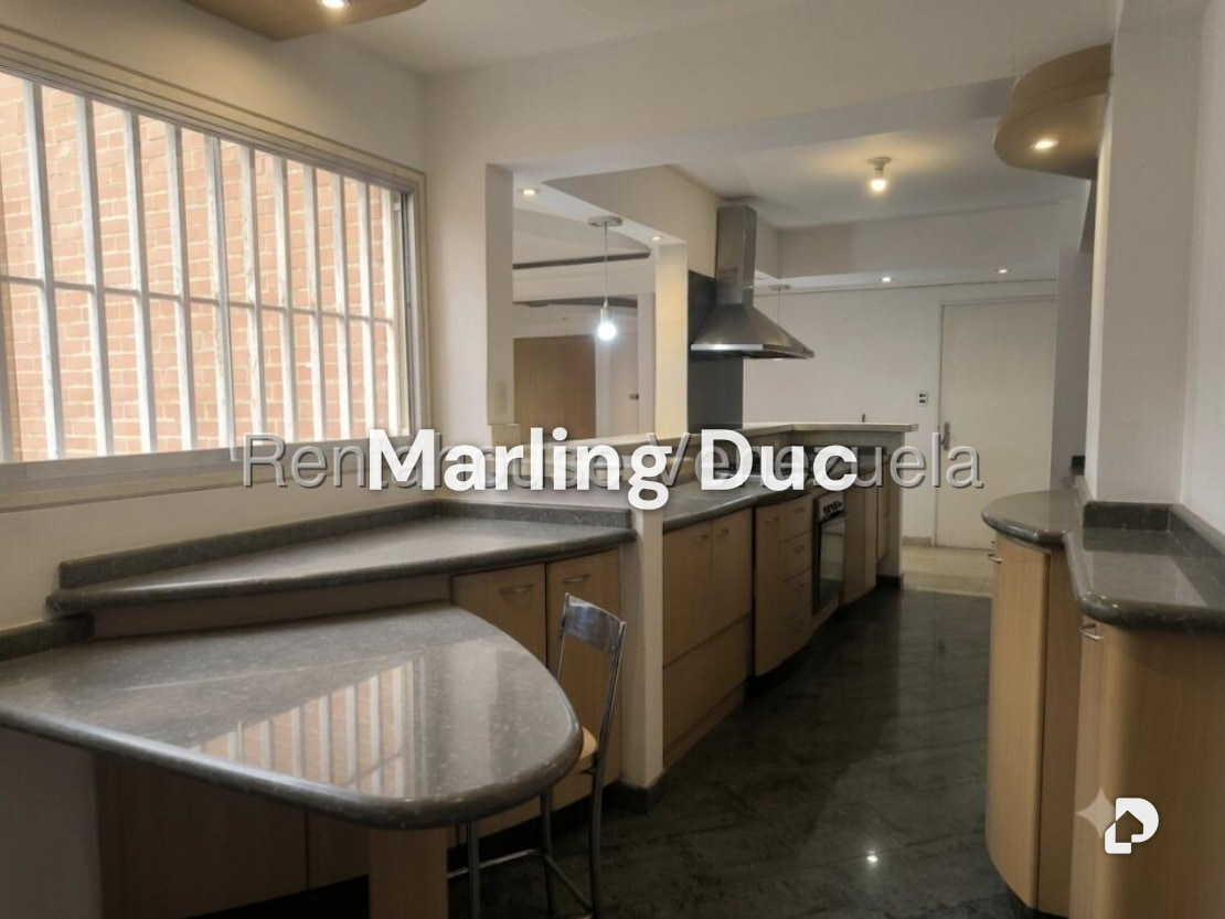 Apartamento en Los Naranjos (del Cafetal), Caracas – 12