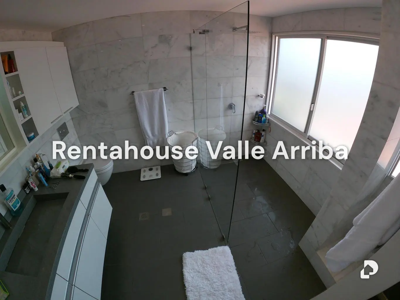 Apartamento en Los Palos Grandes, Caracas – 11