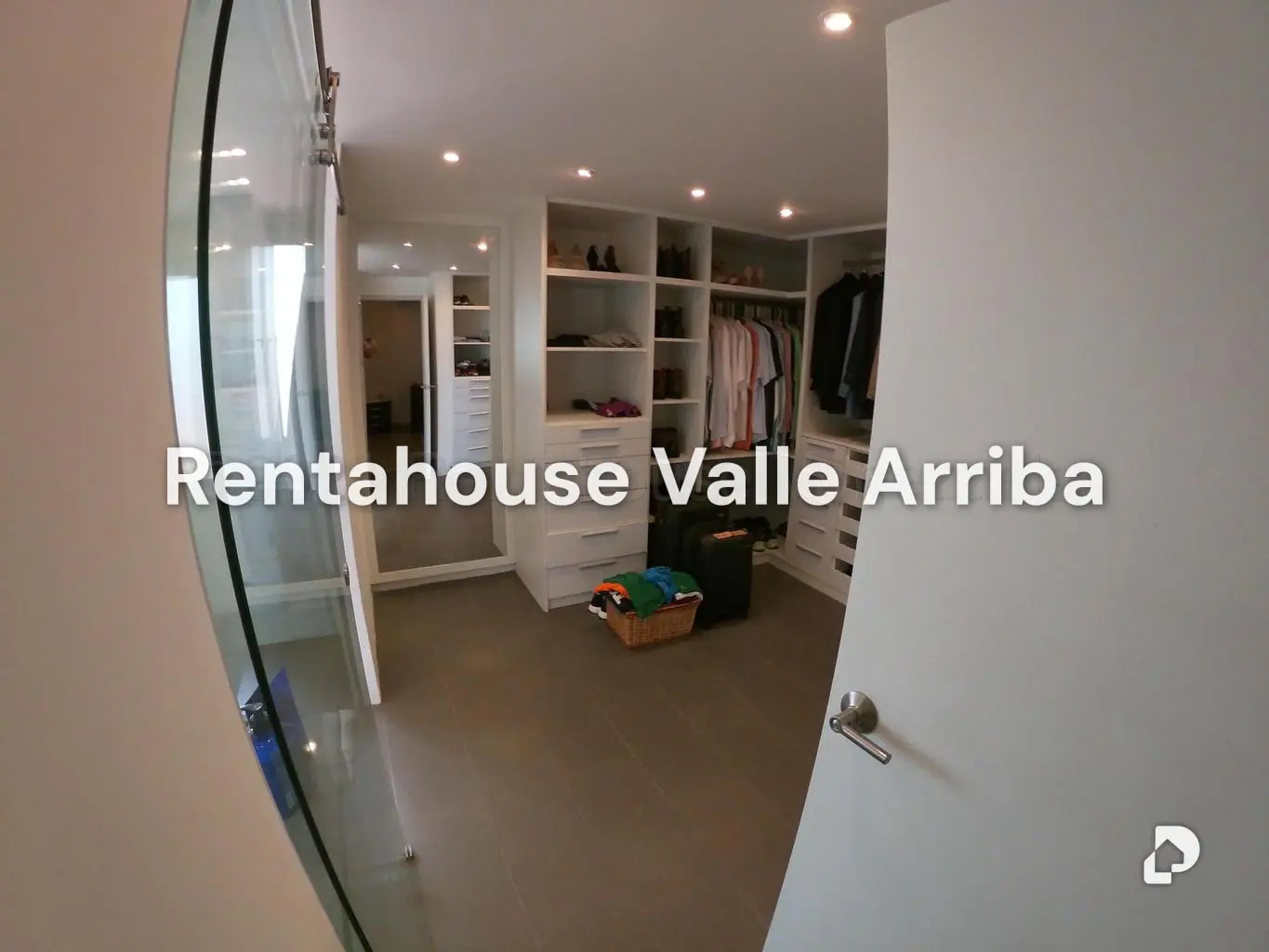 Apartamento en Los Palos Grandes, Caracas – 13