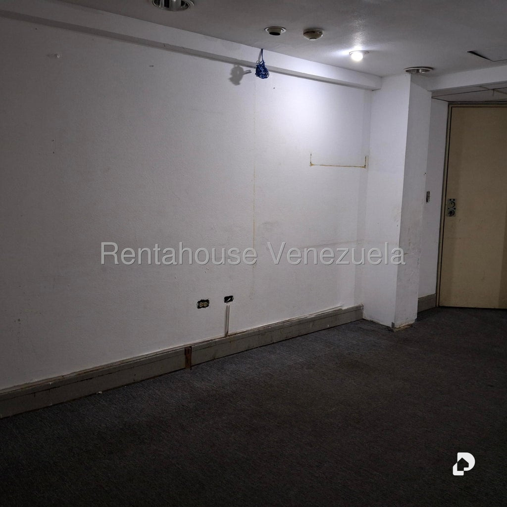 Oficina en Parroquia Catedral, Caracas – 12