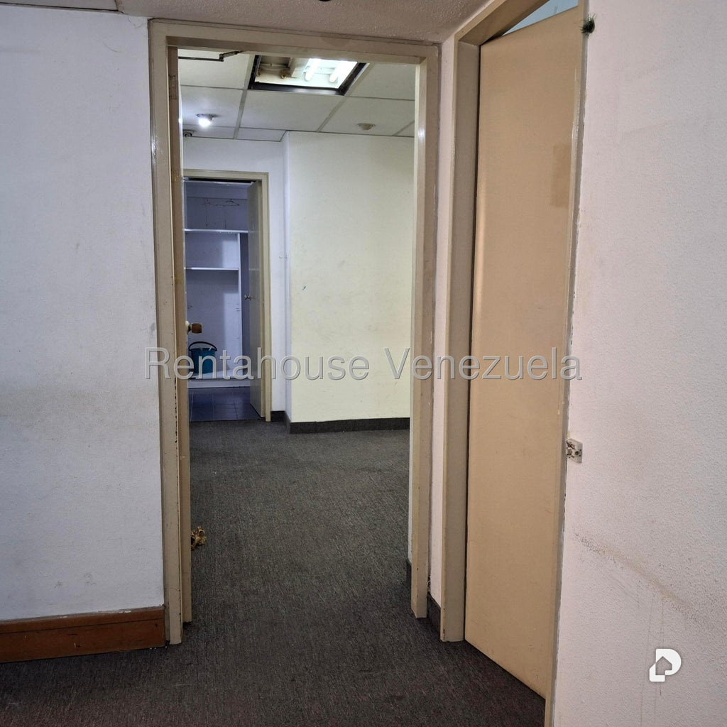 Oficina en Parroquia Catedral, Caracas – 21