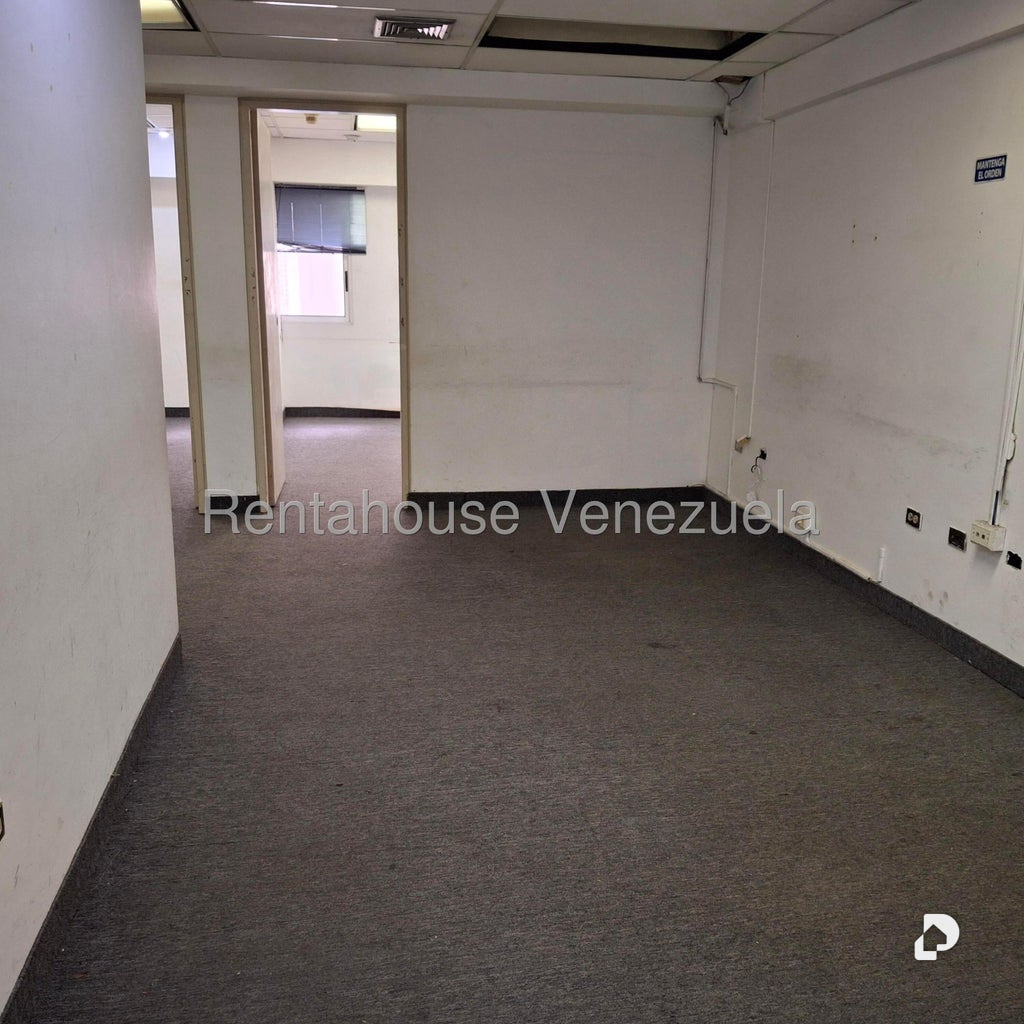 Oficina en Parroquia Catedral, Caracas – 30