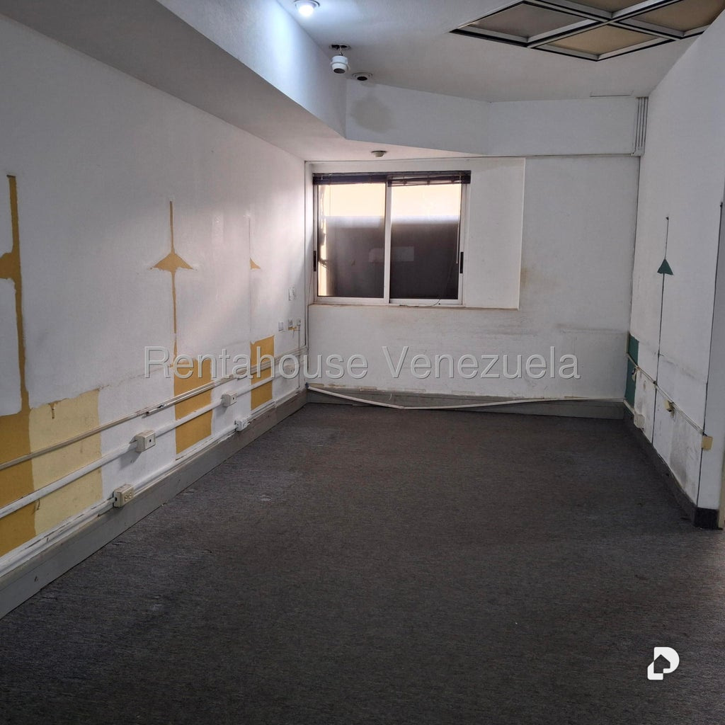 Oficina en Parroquia Catedral, Caracas – 15