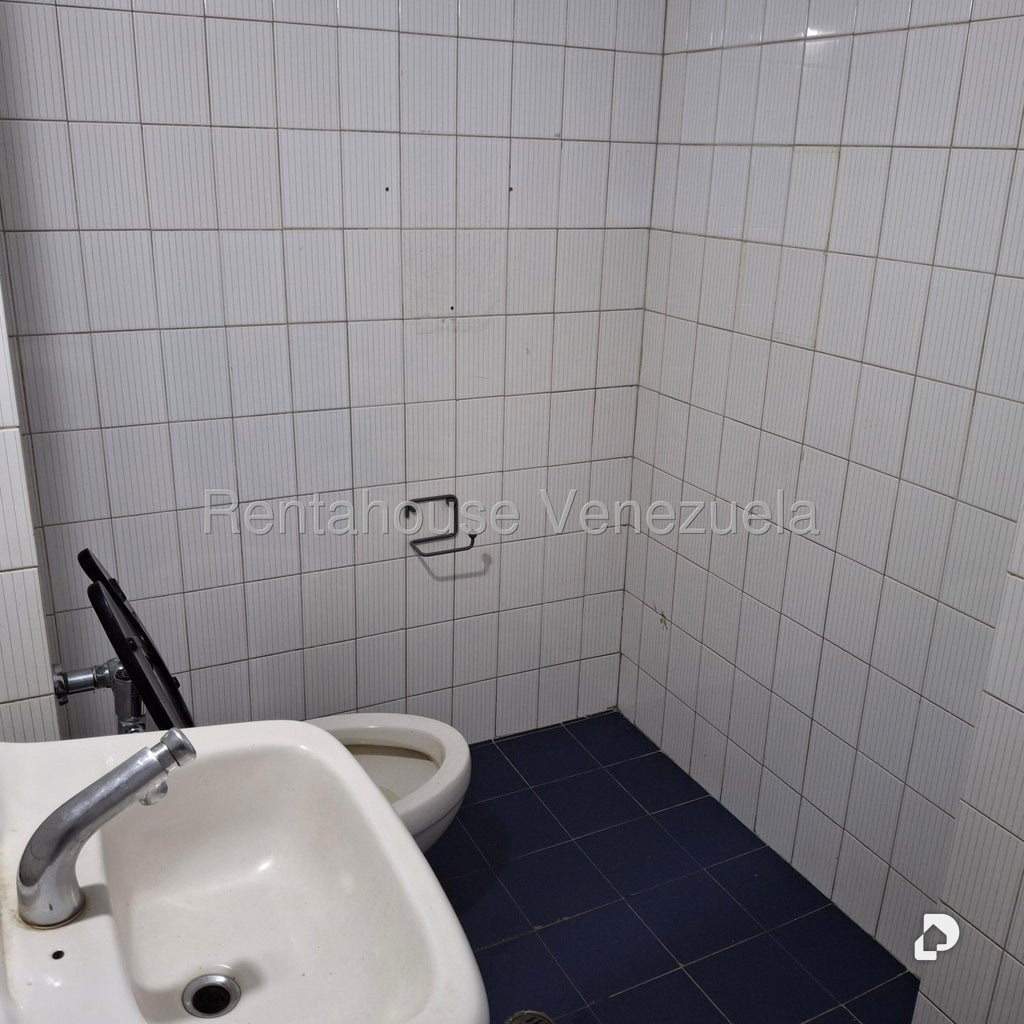Oficina en Parroquia Catedral, Caracas – 28