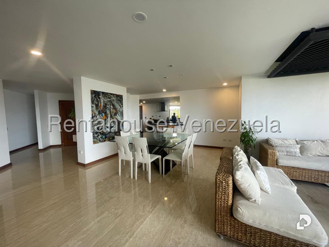Apartamento en Los Naranjos (del Cafetal), Caracas – 12