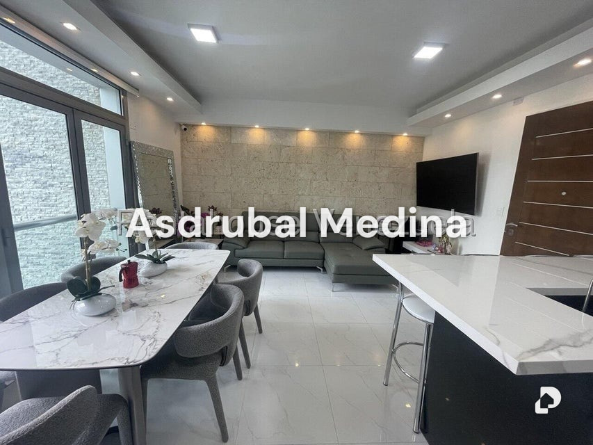Apartamento en Santa Fe Sur, Caracas – 2