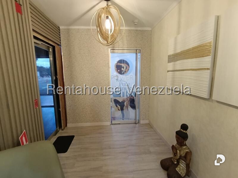 Local comercial en El Recreo, Caracas – 26