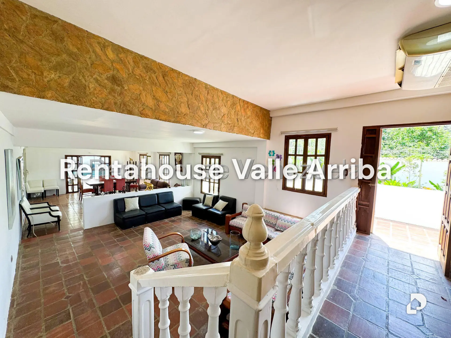 Casa en El Hatillo, Caracas – 26