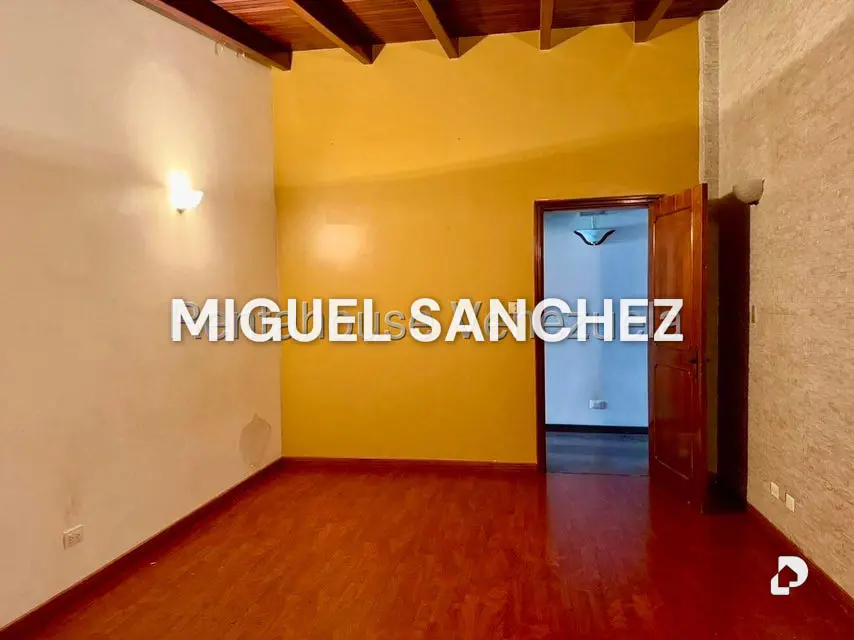 Casa en Caracas – 15