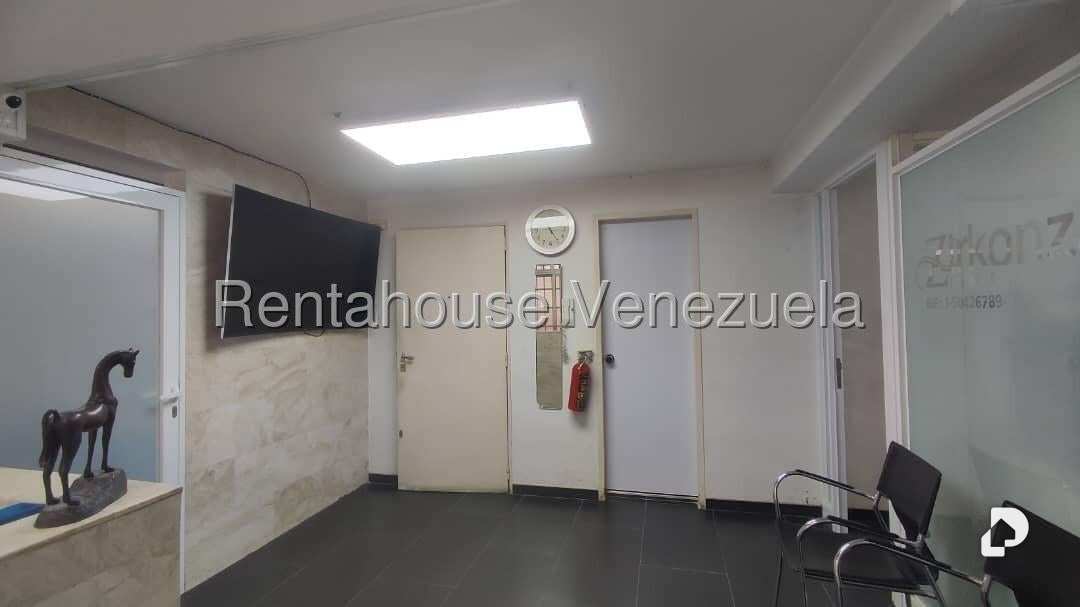 Oficina en Los Dos Caminos, Caracas – 4