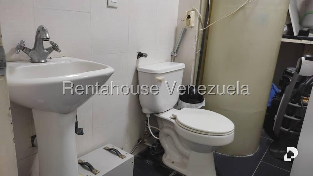 Oficina en Los Dos Caminos, Caracas – 15
