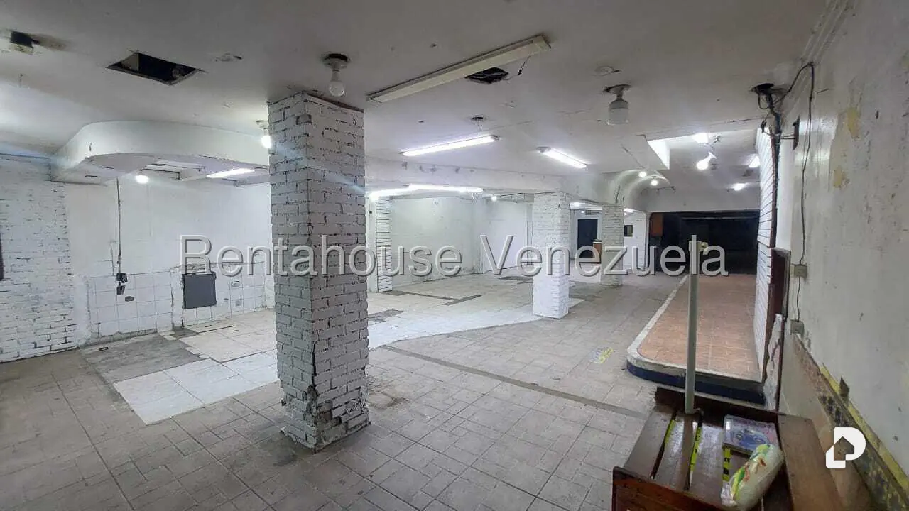 Local comercial en Catia, Caracas – 13