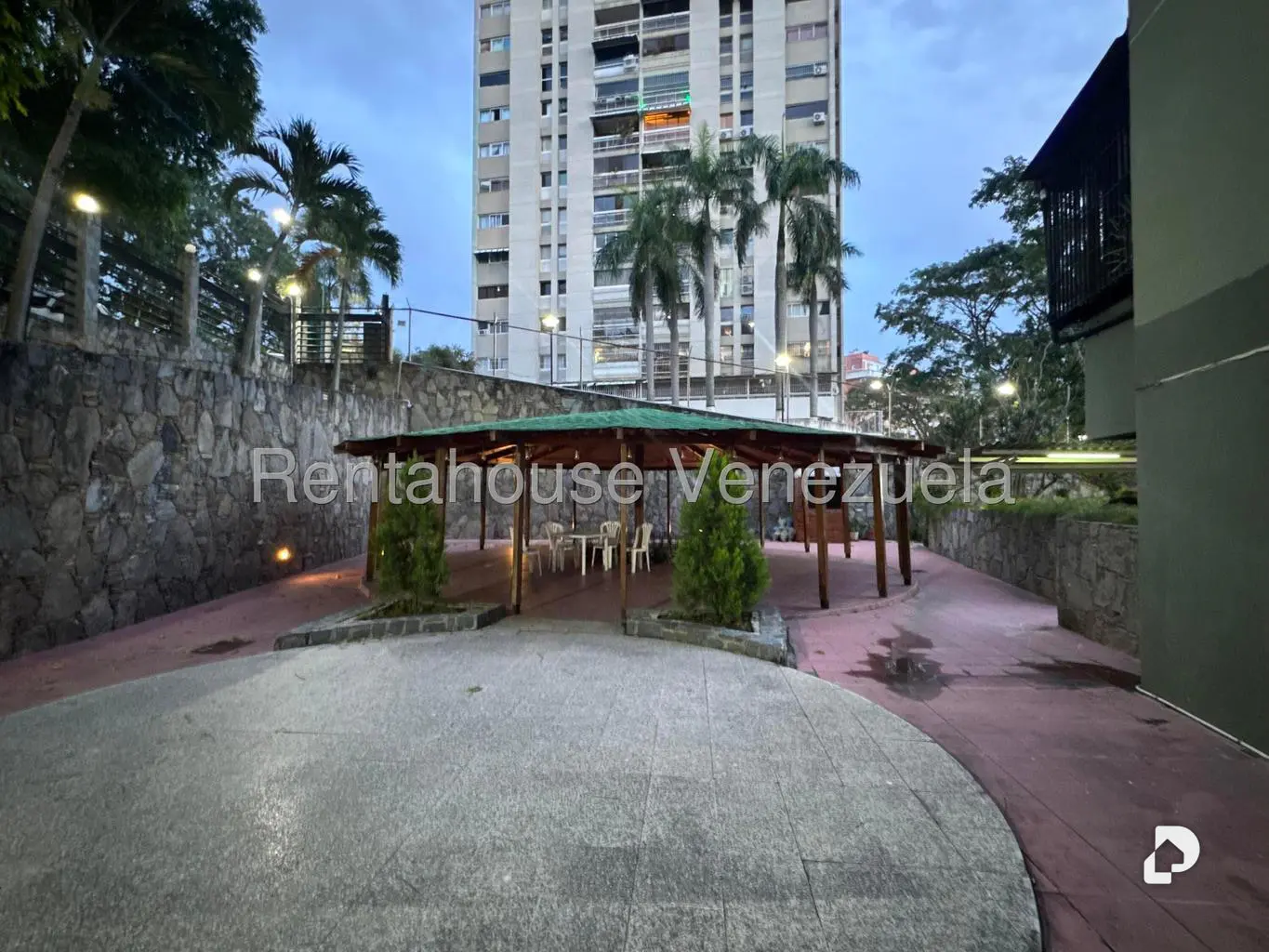 Apartamento en Santa Inés, Caracas – 27