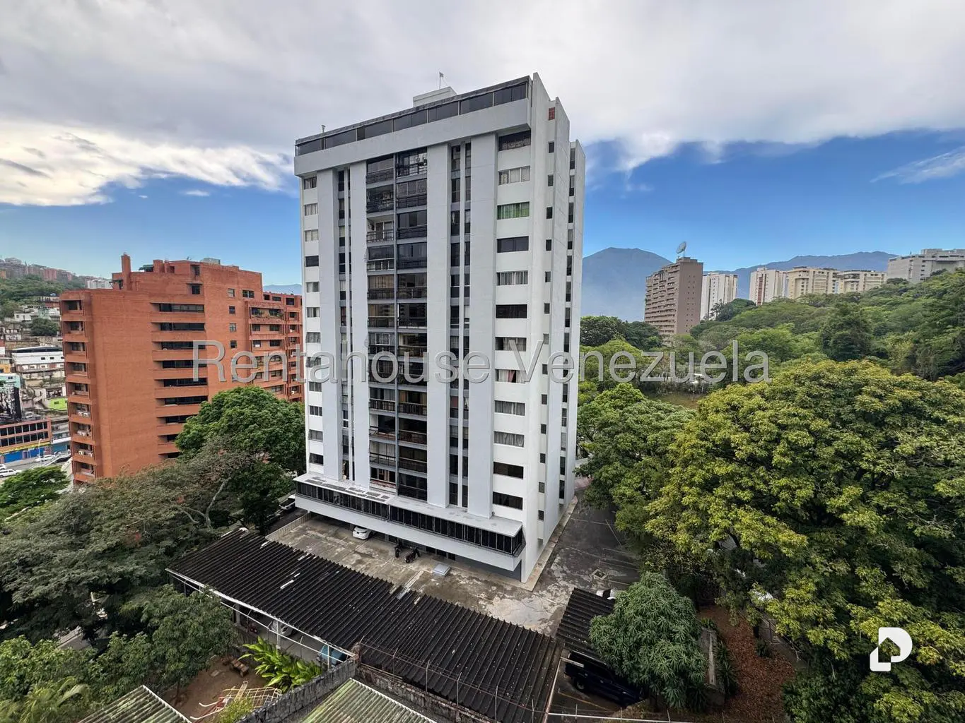 Apartamento en Santa Inés, Caracas – 23