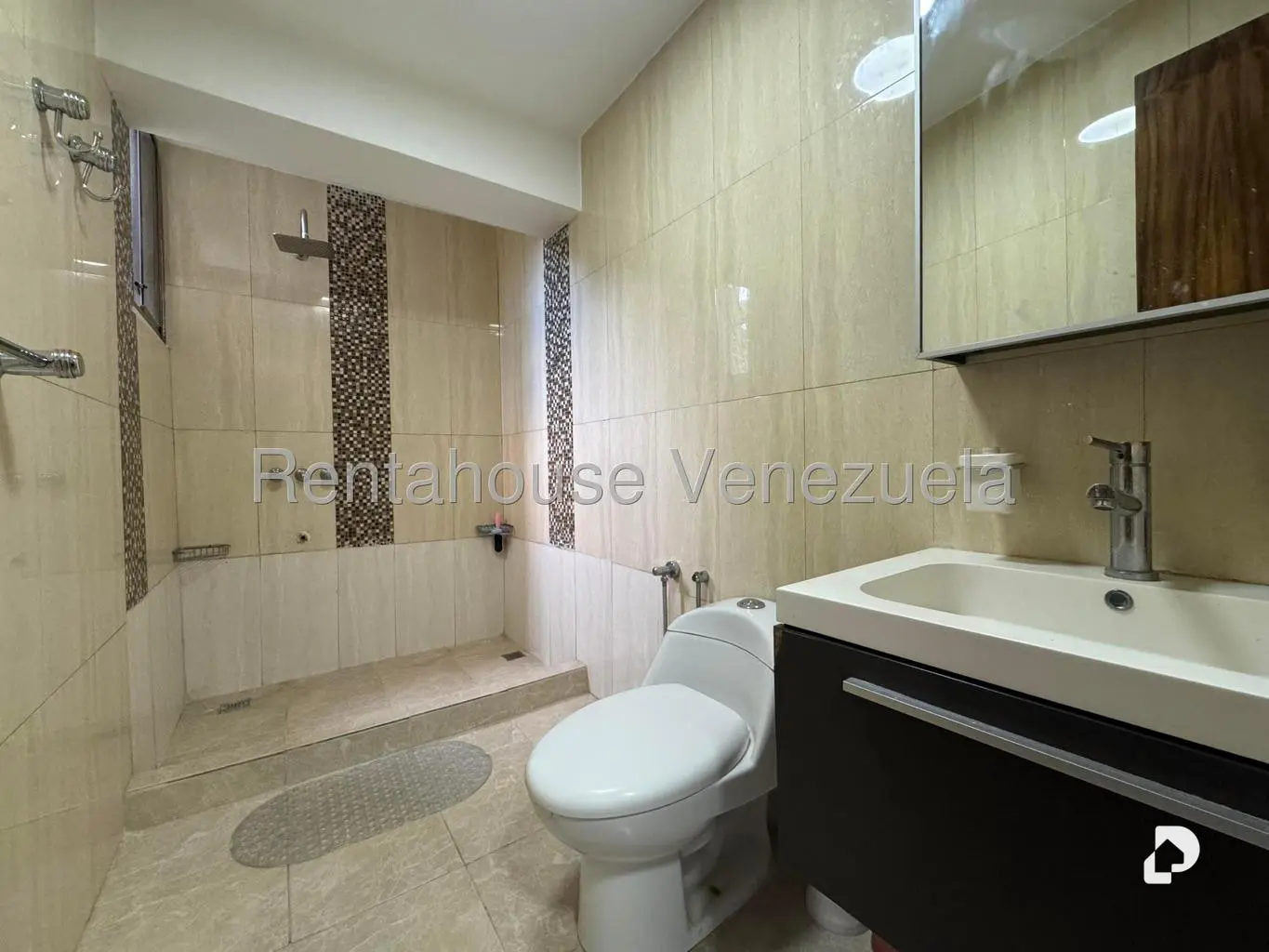 Apartamento en Santa Inés, Caracas – 18