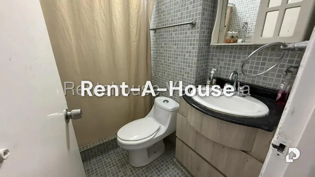 Apartamento en La Trinidad, Caracas – 11