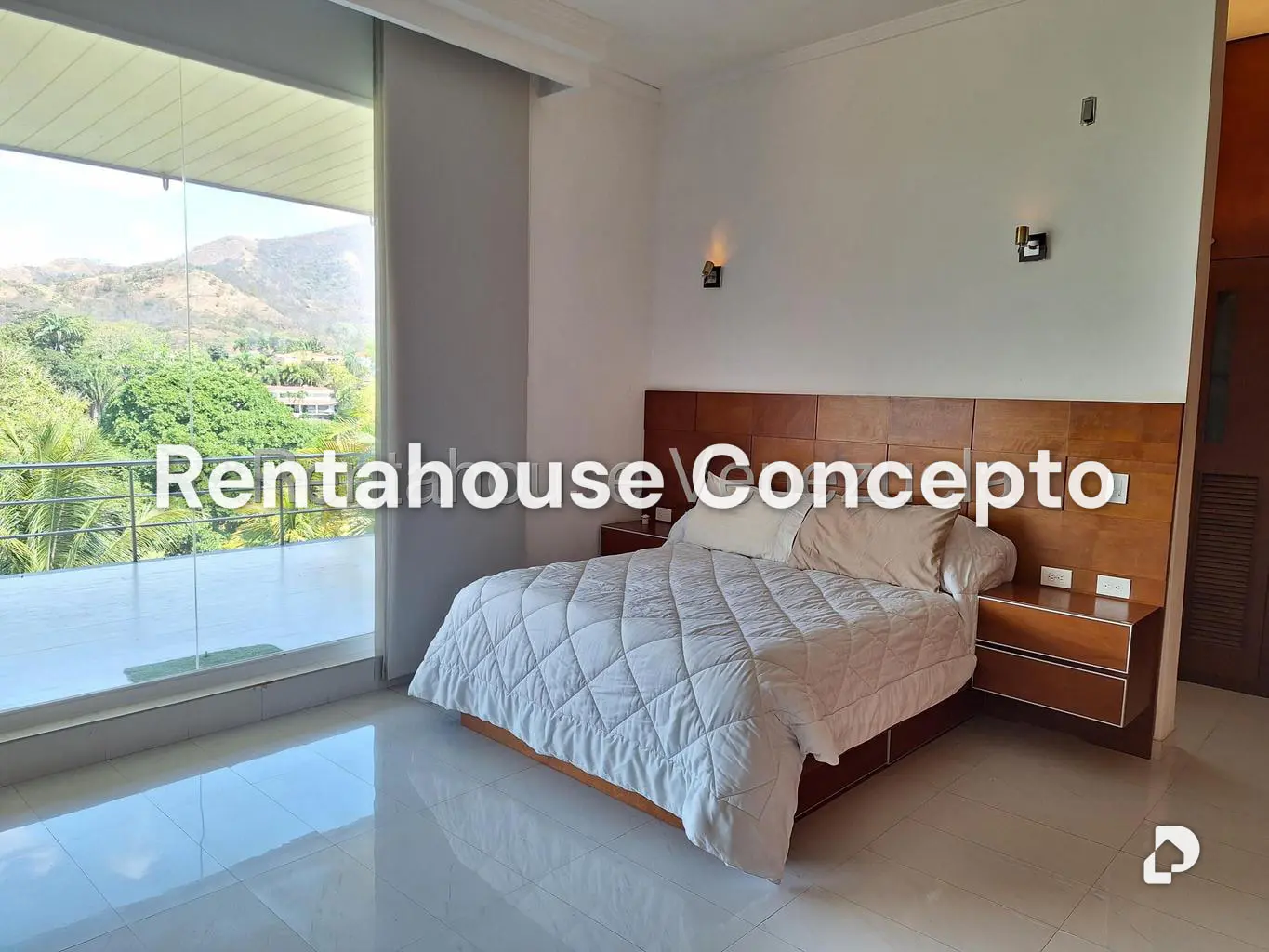 House in Altos de Guataparo, Valencia – 13