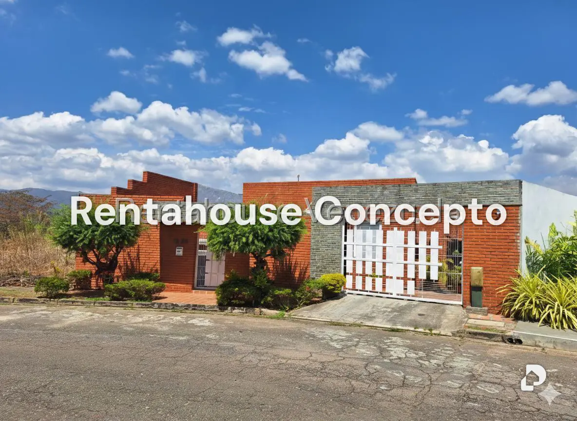House in Altos de Guataparo, Valencia – 1