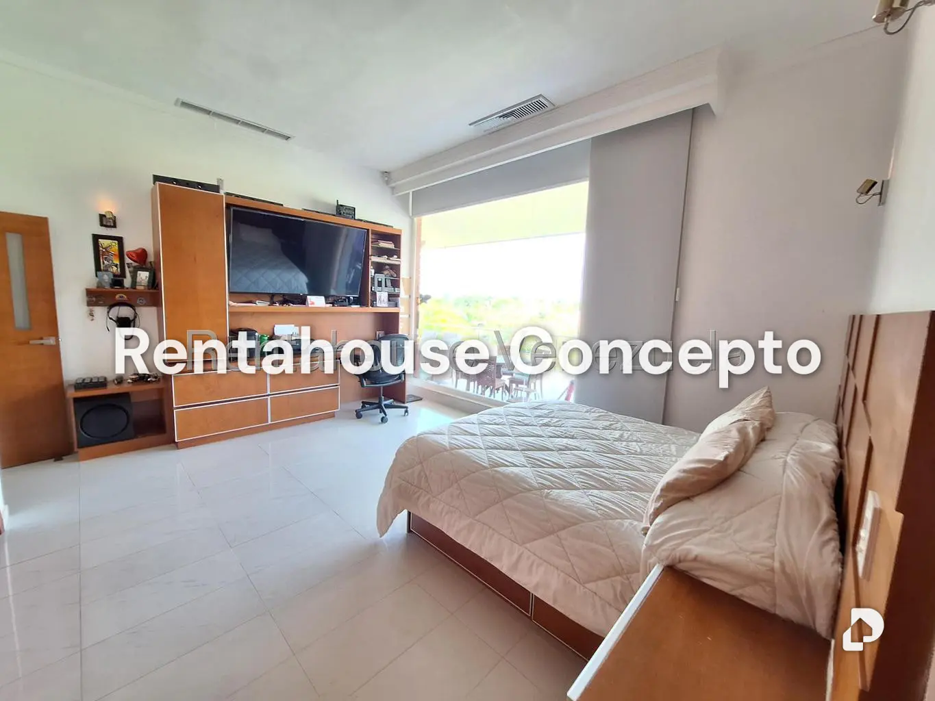 House in Altos de Guataparo, Valencia – 16