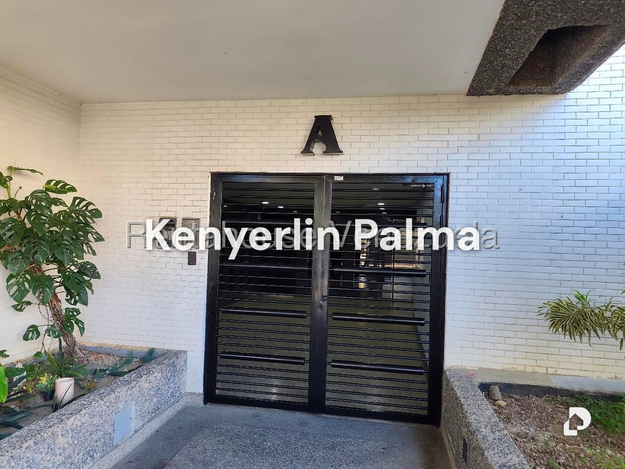 Apartamento en El Rosal, Caracas – 4