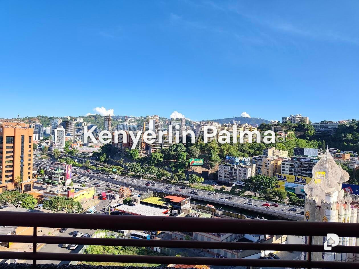Apartamento en El Rosal, Caracas – 22