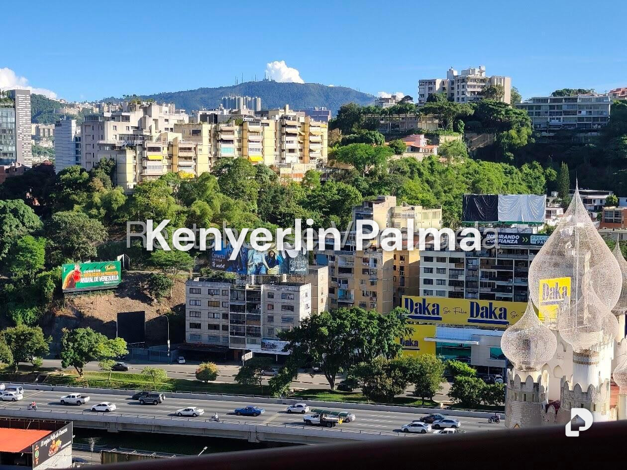 Apartamento en El Rosal, Caracas – 20