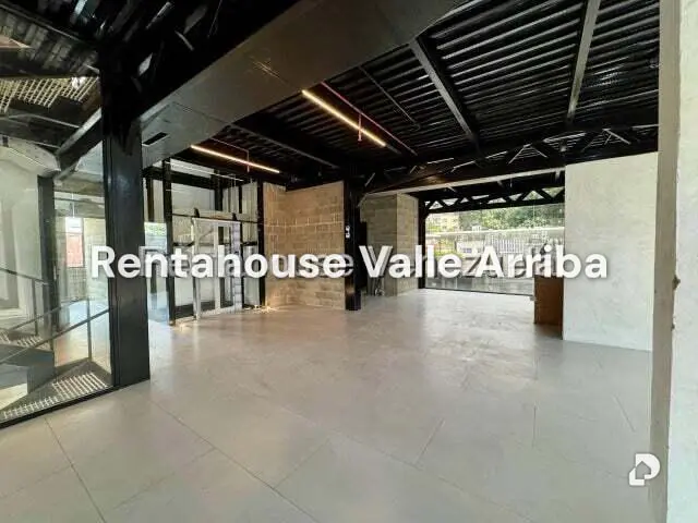 Local comercial en La Florida, Caracas – 12