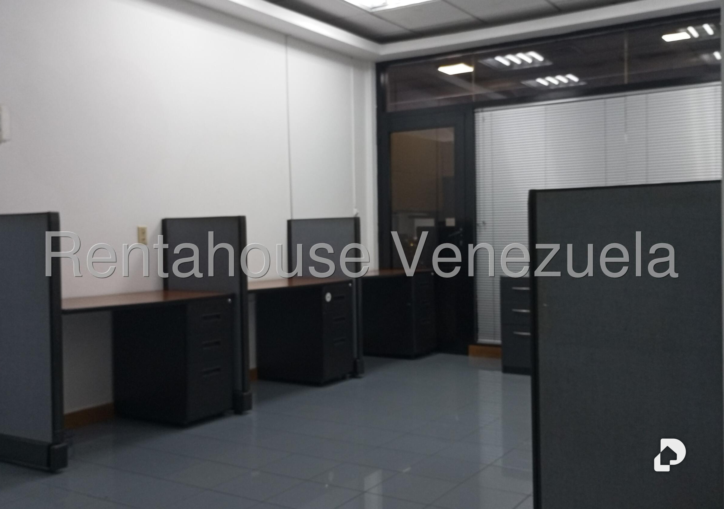Oficina en La Urbina, Caracas – 21