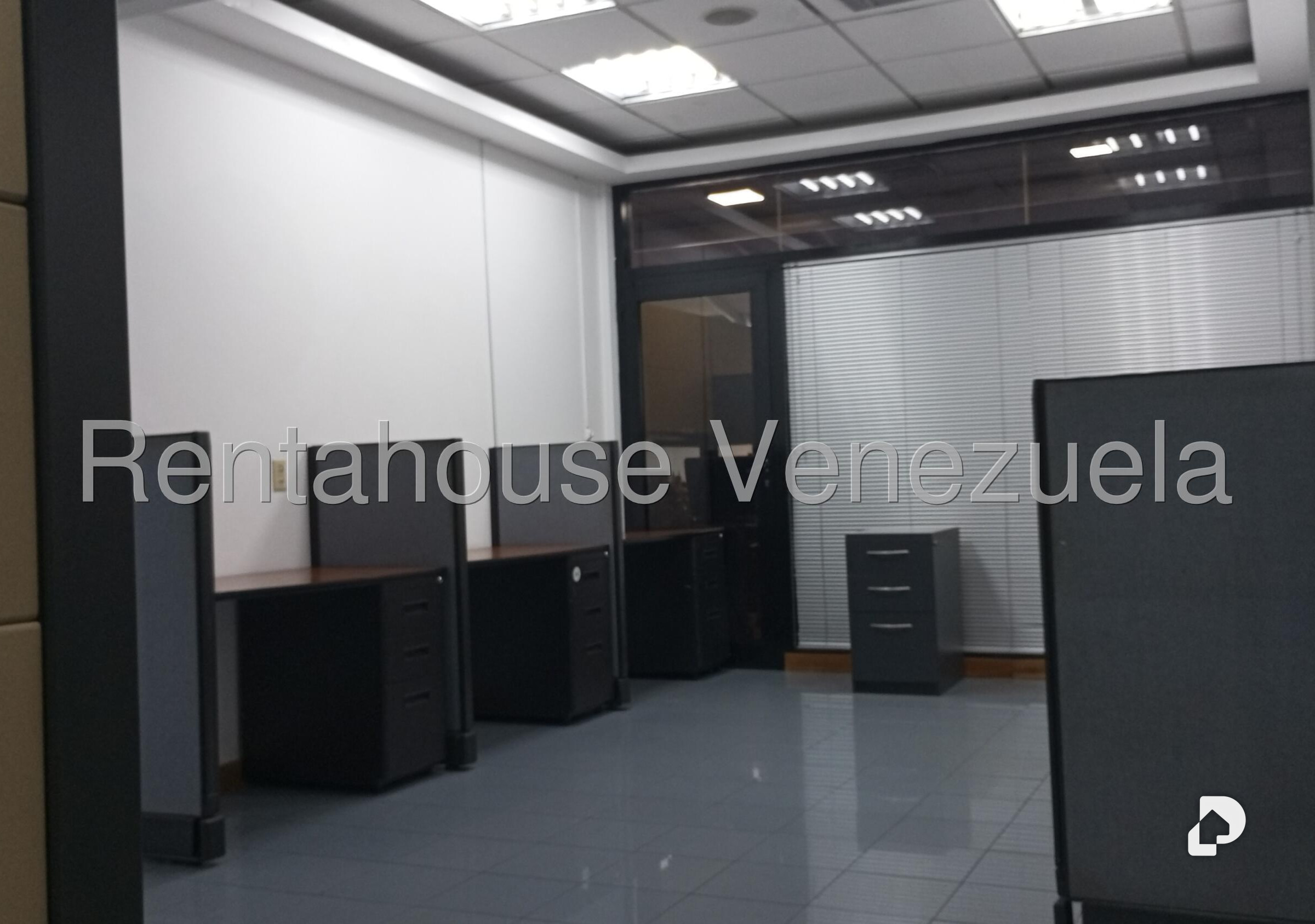 Oficina en La Urbina, Caracas – 22